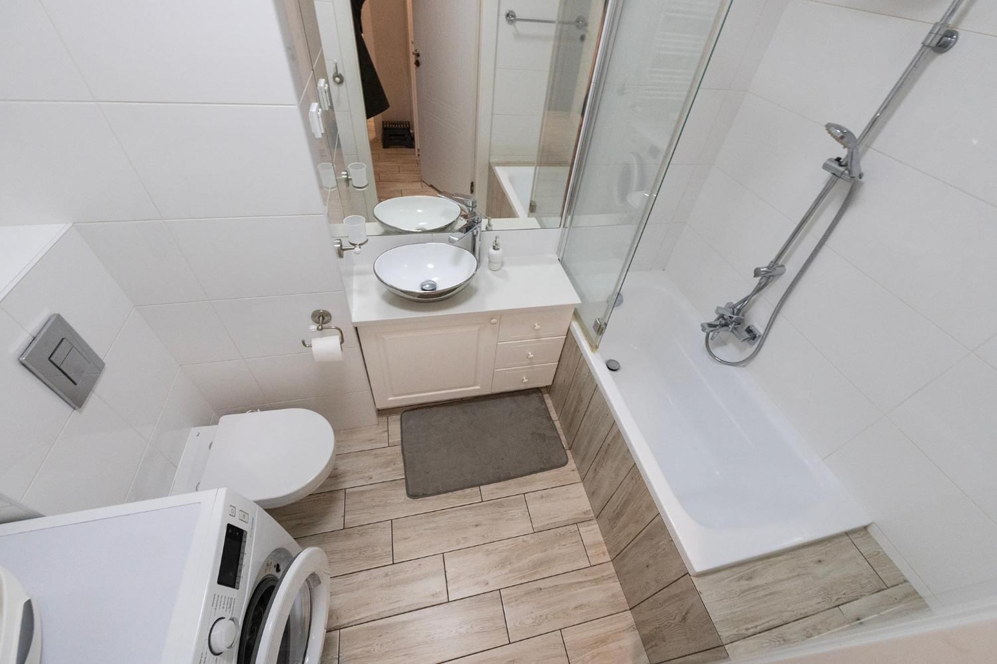 Luxury In -12- Free Parking Apartment *